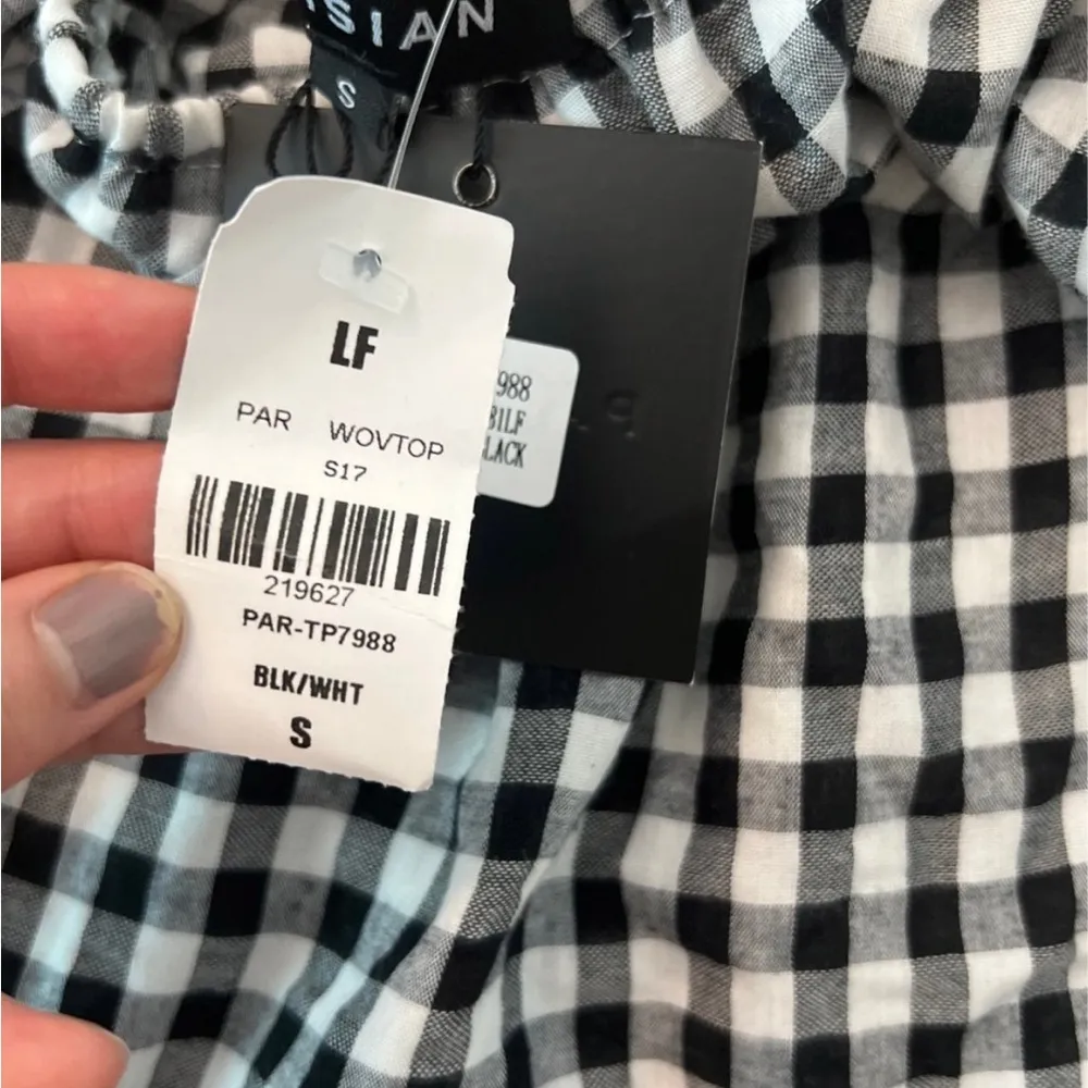 LF NWT  off the shoulder checkered top - Image 4