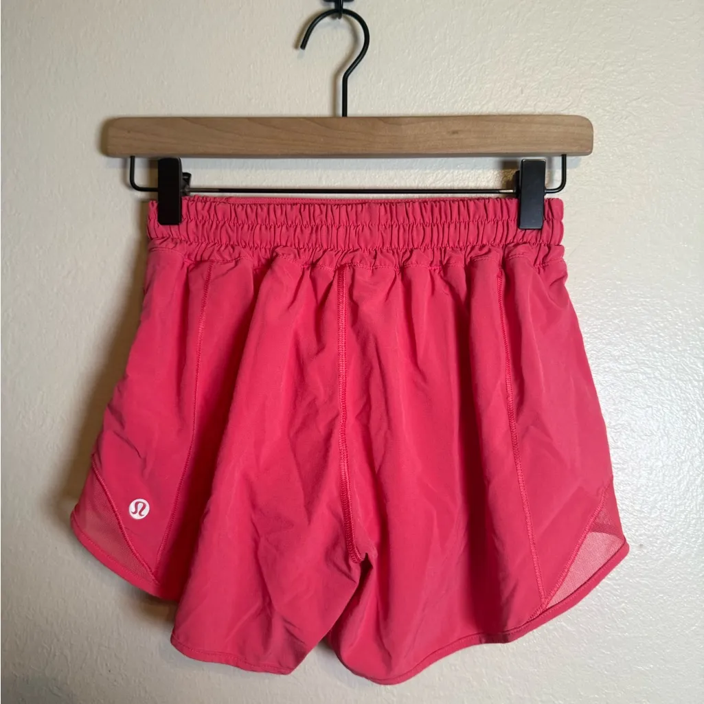 Lululemon Hotty Hot Low-Rise Lined Short 4" Lip Gloss - Image 3