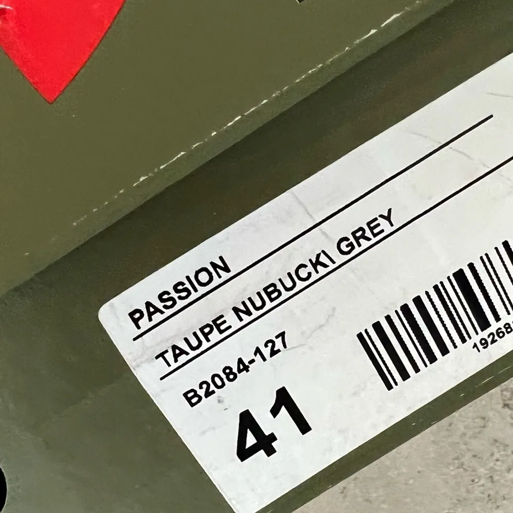 Bueno Leather Passion Loafers, Taupe Nubuck Size EU 41, New in Box - Image 11