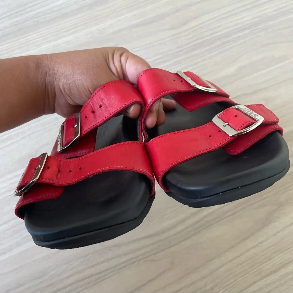Naot Red Double Strap Sandals Size 8 - Image 6