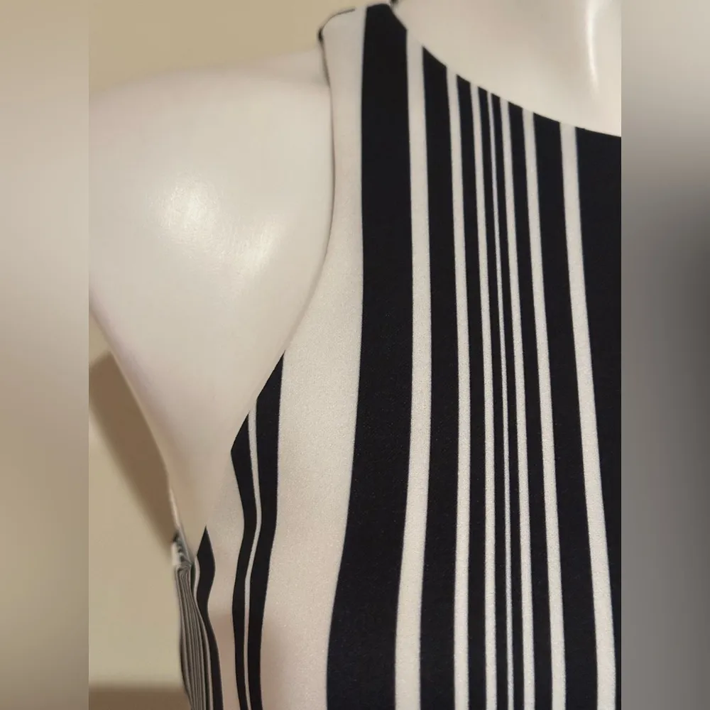 ASOS  NWT Awing Stripe Design  Stripe,Black & White, wrap front slit-dress Sz 4 - Image 6