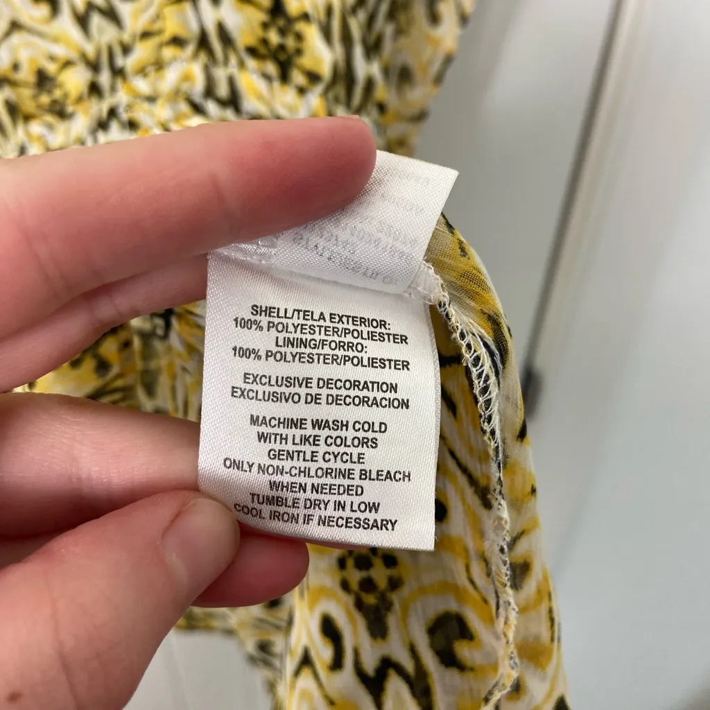 NWOT Sag Harbor women’s yellow black patterned beaded neck loose fit blouse XL - Image 6