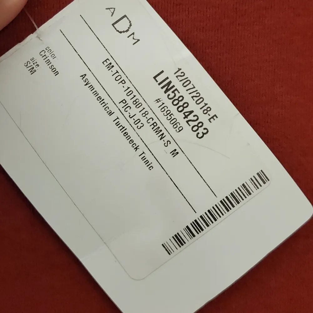 🔥SALE🔥NWT! MarleyLilly Crimson Asymmetrical Tunic S/M - Image 4