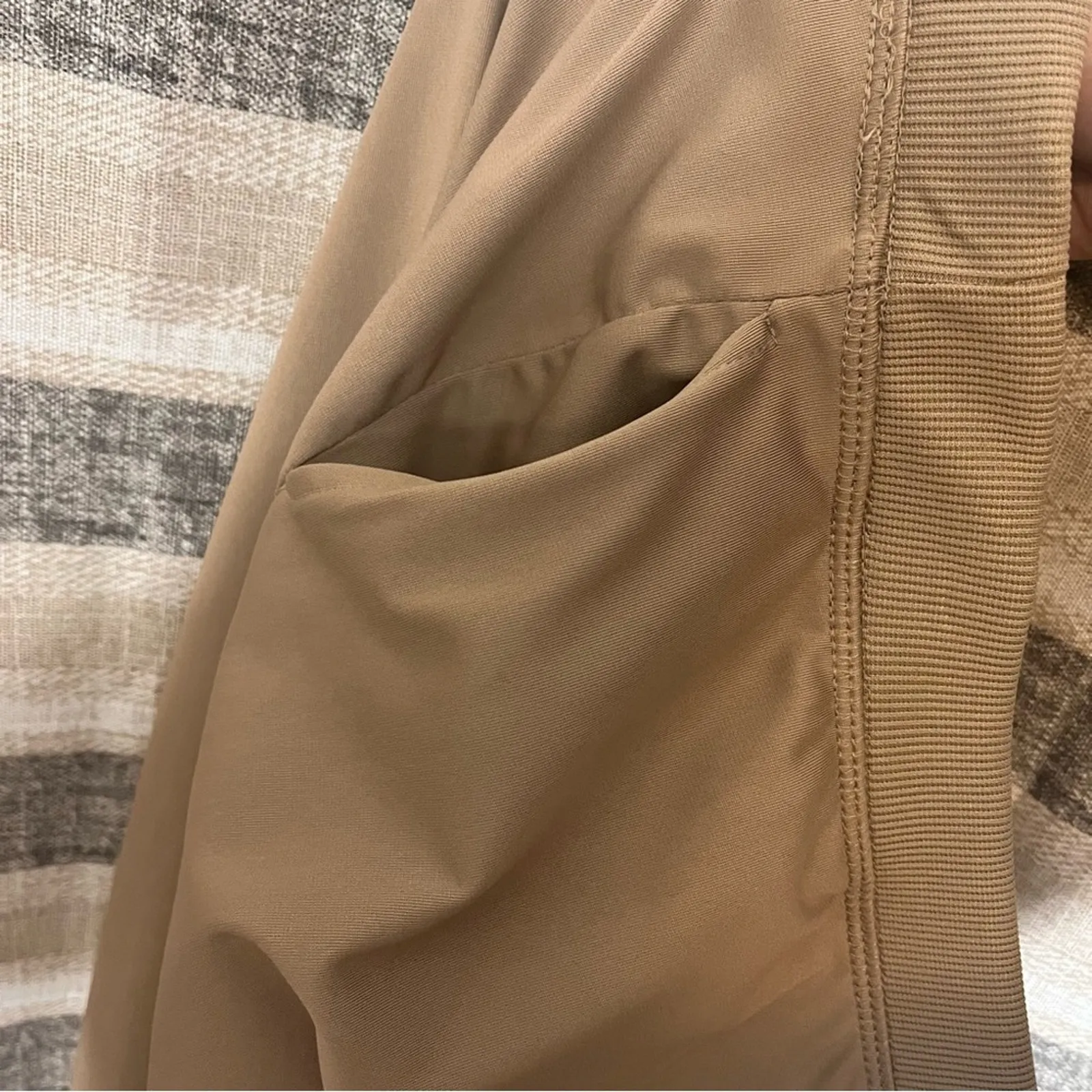 Activology Tan Pants Size Small‎ - Image 4