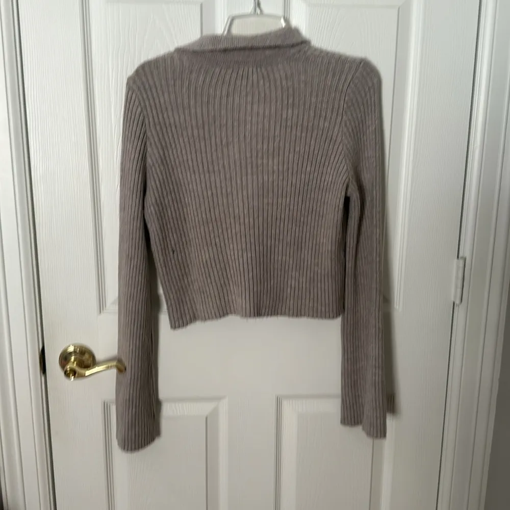 Ribbed Cropped Sweater mango size medium tan - Image 3