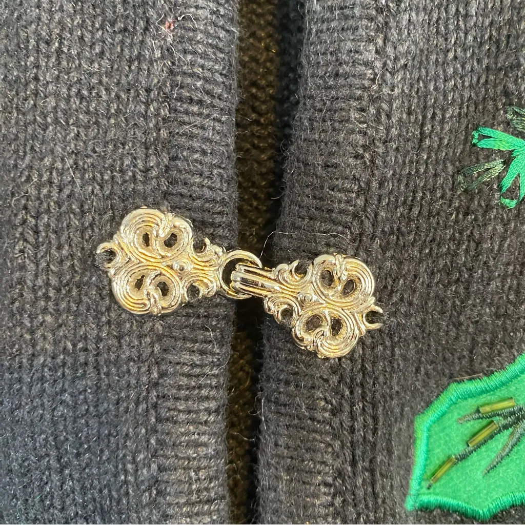 Crystal Kobe Xmas Christmas sweater size large Black - Image 3