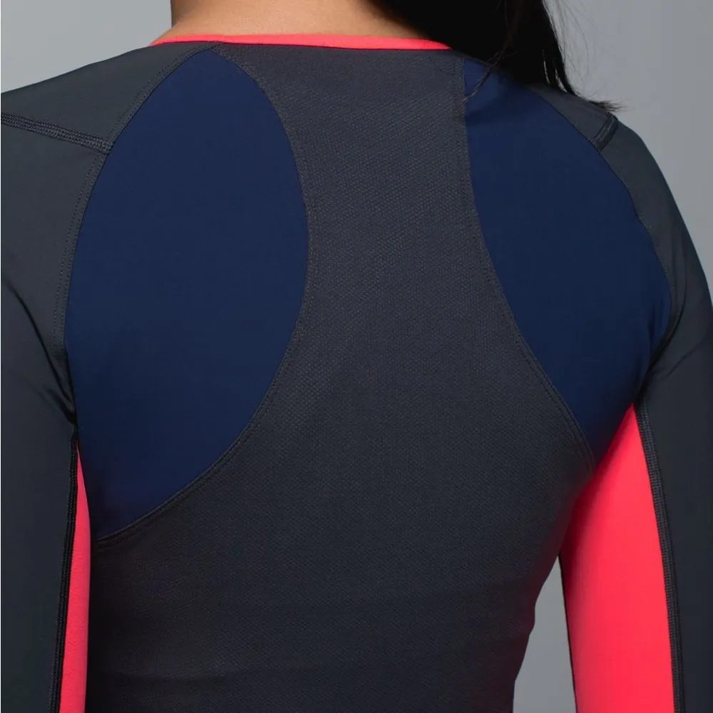 Lululemon Trail Bound Long SleeveDeep Coal / Deep Navy / Electric Coral - Image 10