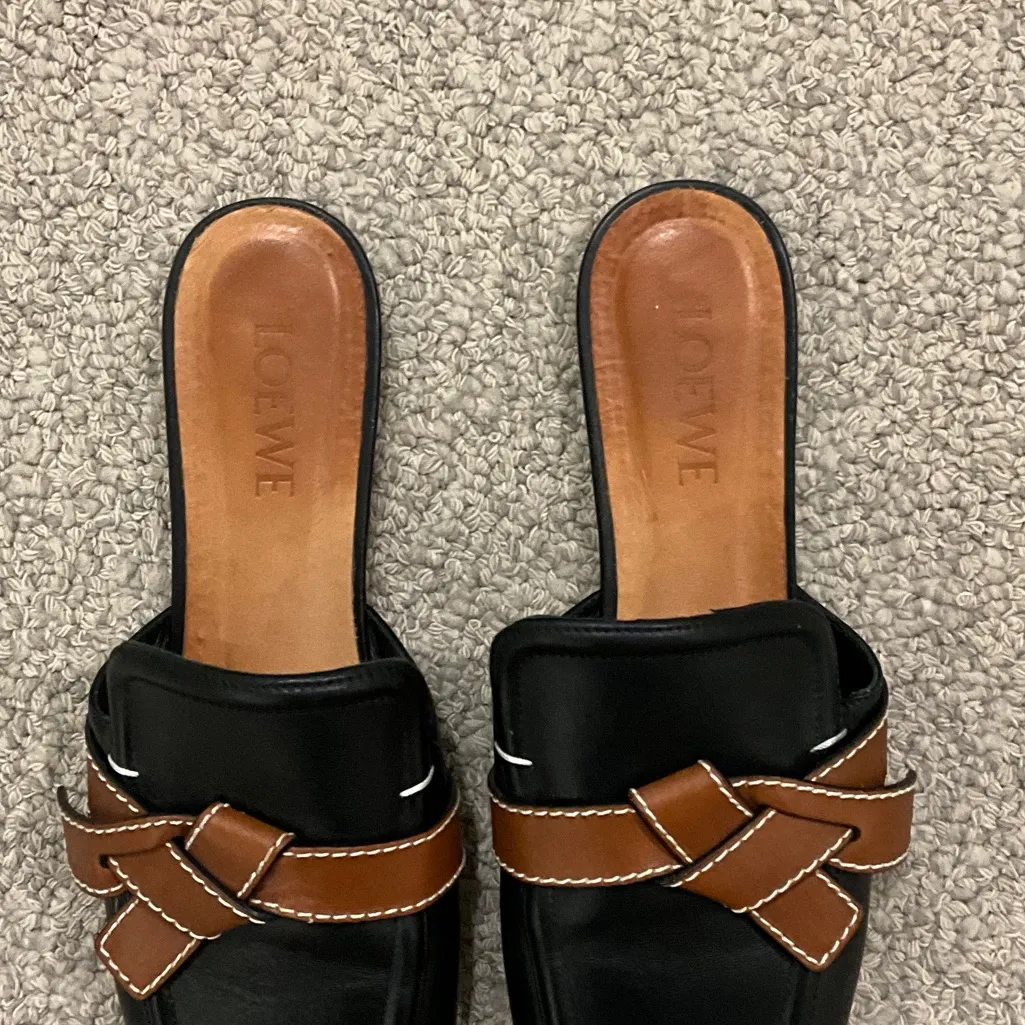 Loewe Women’s Black and Brown Slip-On Mules - Image 5