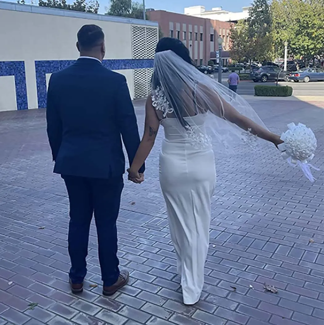 Wedding Veil Hip Length Veil Lace Edge 1T 60" Soft Tulle Bridal Veils with Comb (White) - Image 2