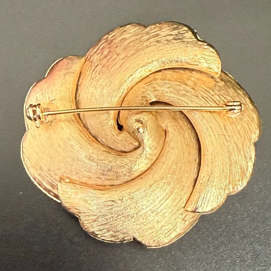 Vintage Unsigned Textured Gold - Image 6