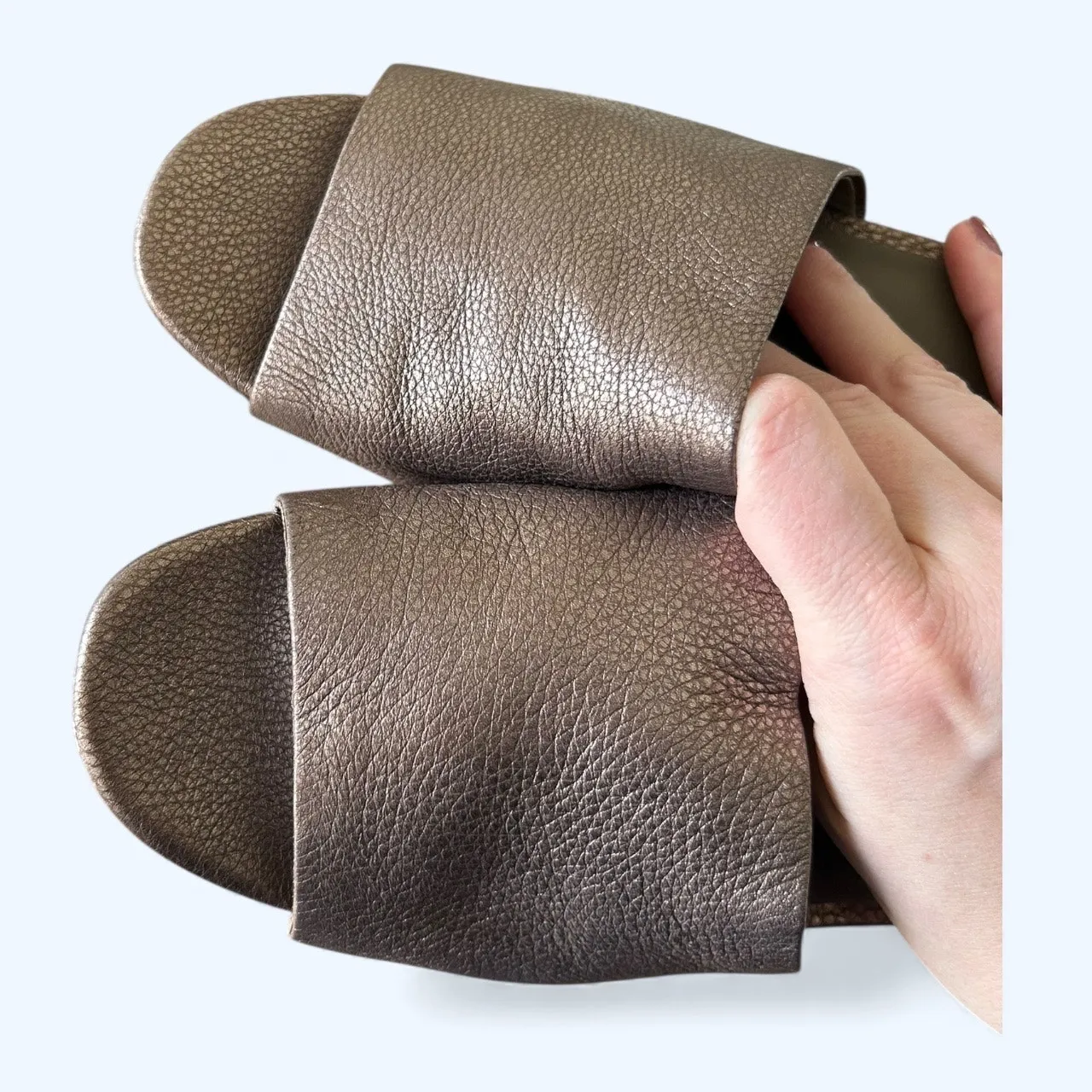 Vince Karissa Metallic Leather Slide Block Heel Sandals women's  Size 8 M - Image 5