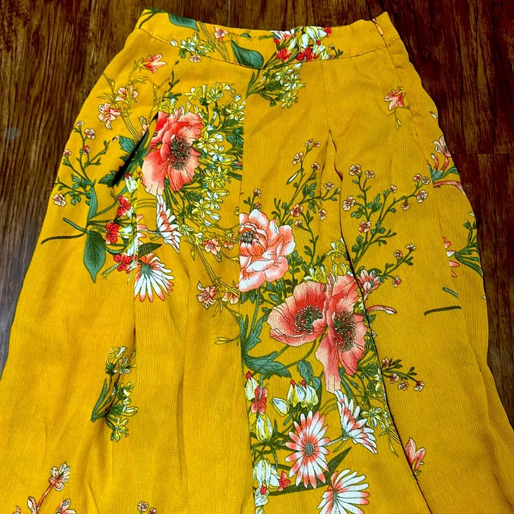 Jealous Tomato Flower Pants - Image 4