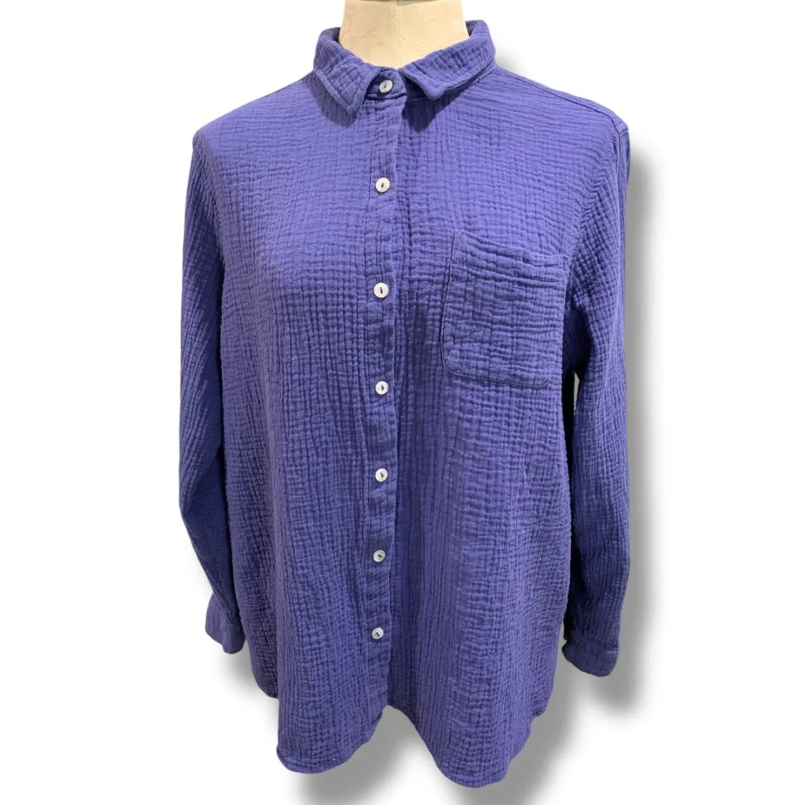 Size XL Jessica Simpson Womens Button Up Purple Textured Shirt - Image 2