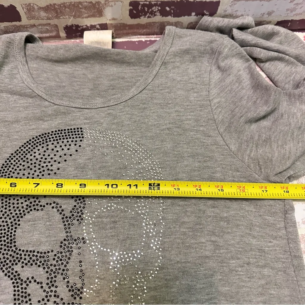 Vocal Gray Graphic Skull Long Sleeve Shirt size S - Image 8