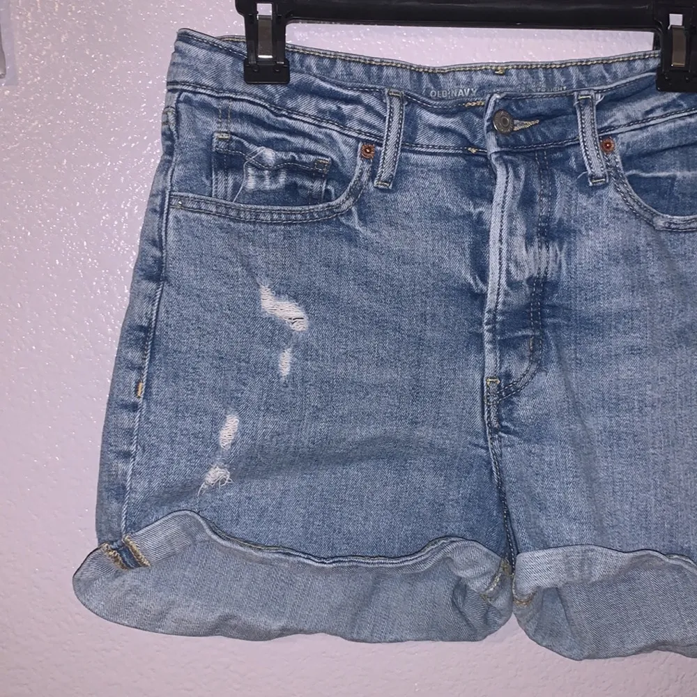 Old Navy blue lightly distressed O.G. Straight Secret smooth pockets jean shorts - Image 2
