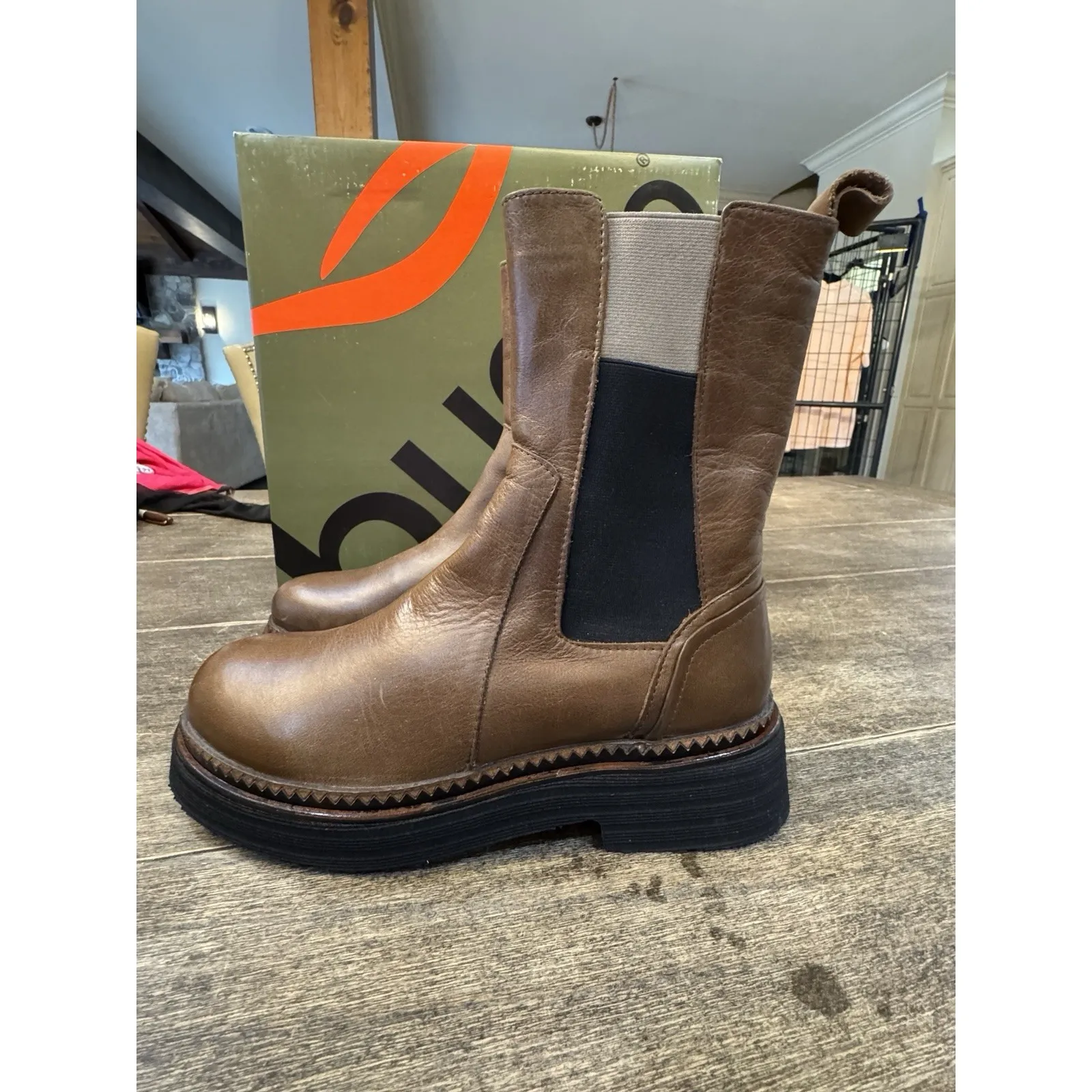 Bueno Gizelle Women's Boot Taupe Size 37 US 6.5-7 Color block - Image 3