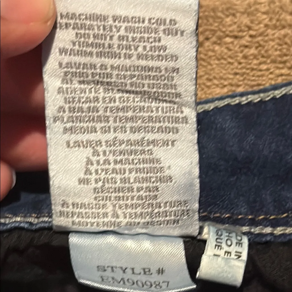 YMI Blue Jean Bermuda Shorts Relaxed Cuffed Style, Size 16 - Image 8