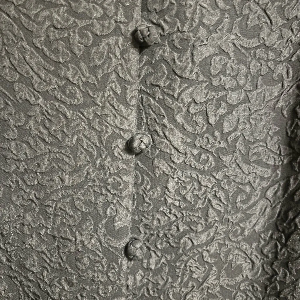 Talbots Black 100% Silk Shell Floral Embossed Button Front Blazer Size 14P - Image 7