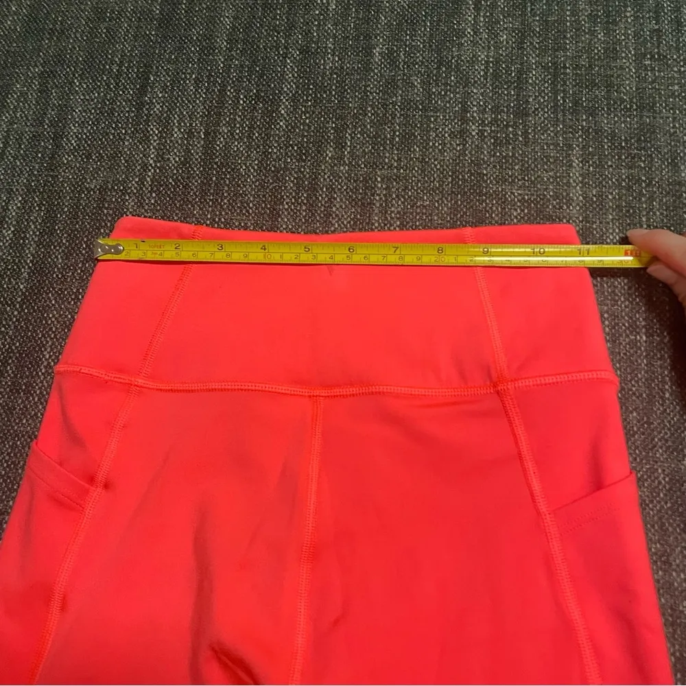 VS On Point Flow Workout Shorts - Image 8