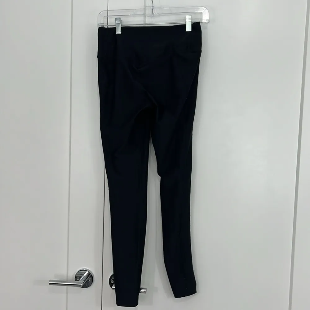 Nike XS Black Dri-Fit Ankle Leggings with Waist Key Pocket - Image 5