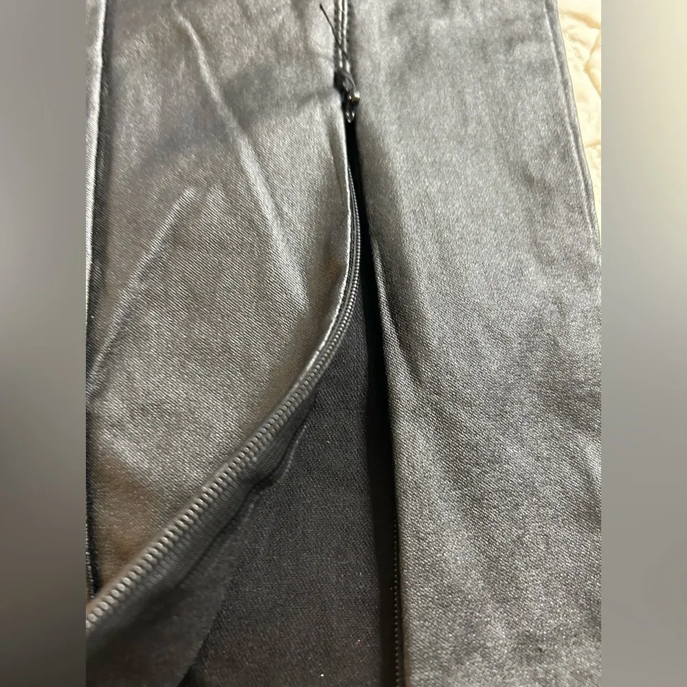 NEW Top Trends Black Vegan Skinny Pants Juniors 7 Size undefined - Image 3