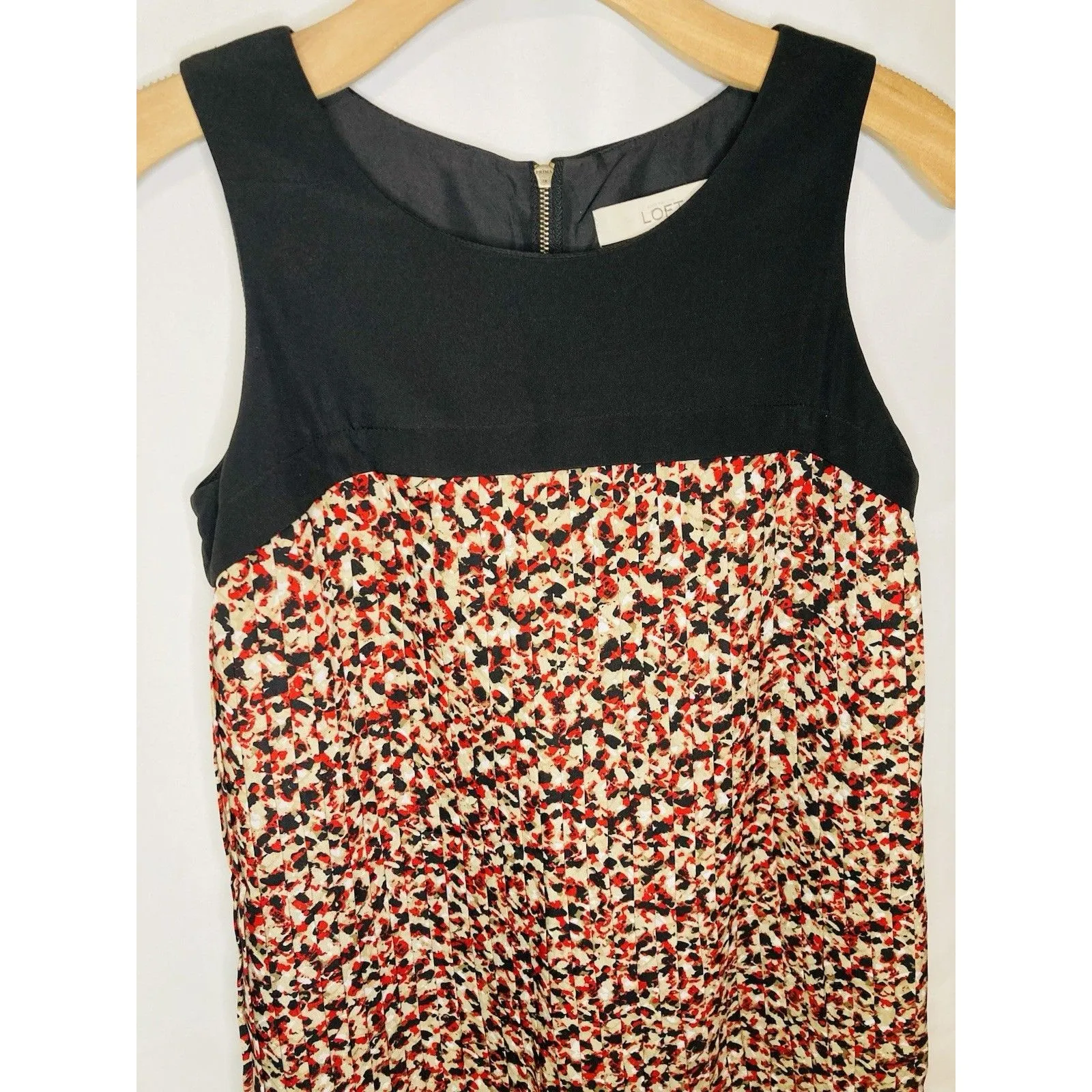 LOFT Shift Dress Size 0 Red Black Sleeveless Short Pleated All Over Classic - Image 2