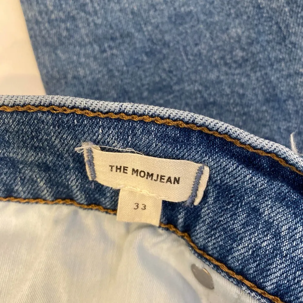 Madewell Medium Wash Denim Mom Jean EUC Sz 33 High Rise Crop Tapered Leg - Image 6