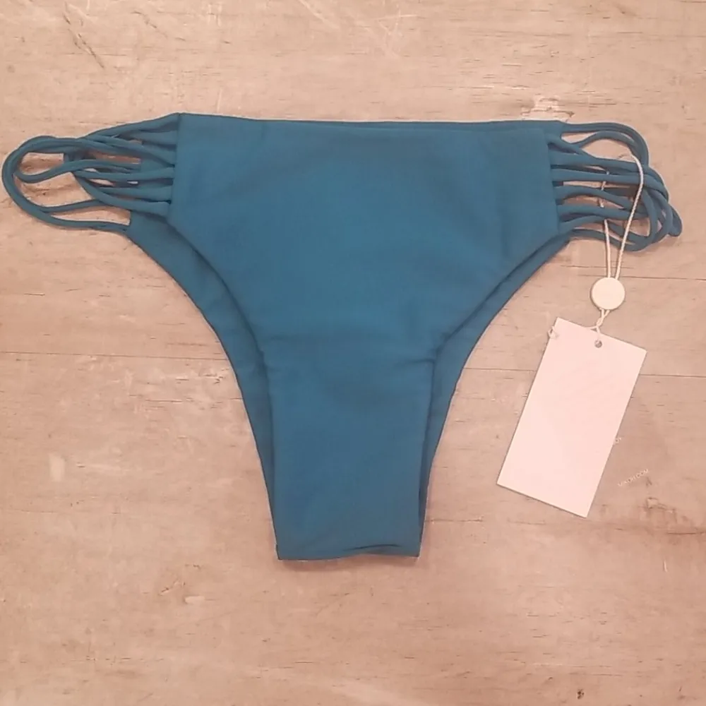💕MIKOH💕 Macrame Bikini Set ~ Teal Blue XL NWT - Image 5