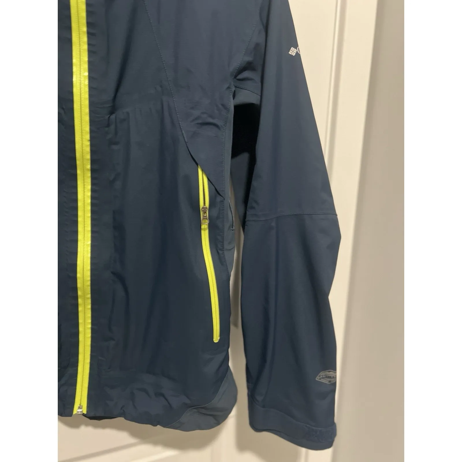 Columbia Titanium Womens Navy Backcountry Bandit Shell Hooded Zip Rain Jacket - Image 6