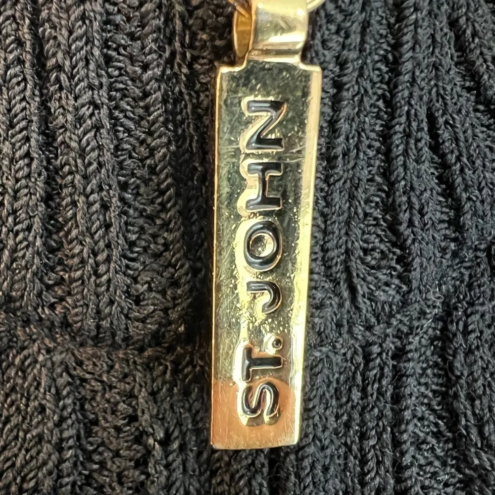 St. John Sport black short sleeved heavy knit cardigan sweater, cable knit Sz S - Image 5