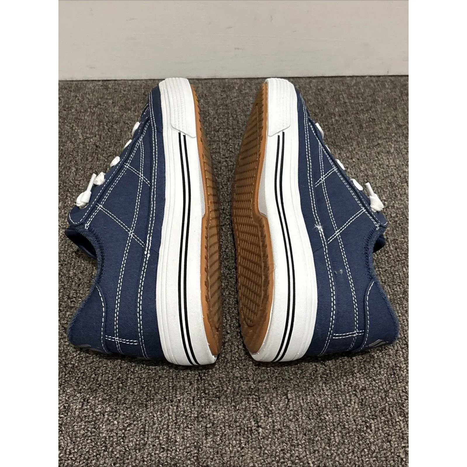 Skechers Women's Arcade Arch Fit Arcata Sneaker Navy Canvas Sz 9 - Image 12