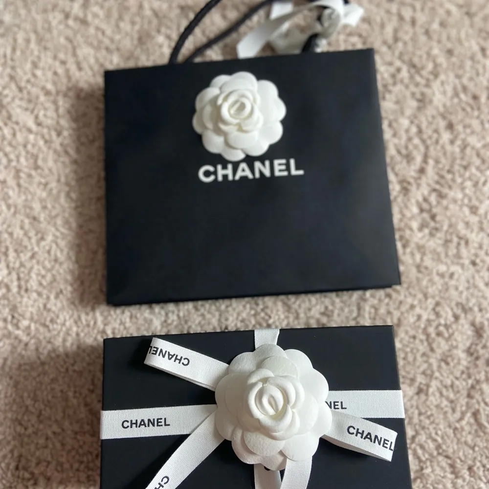 Red-pink Two tone sunglasses. - Image 12