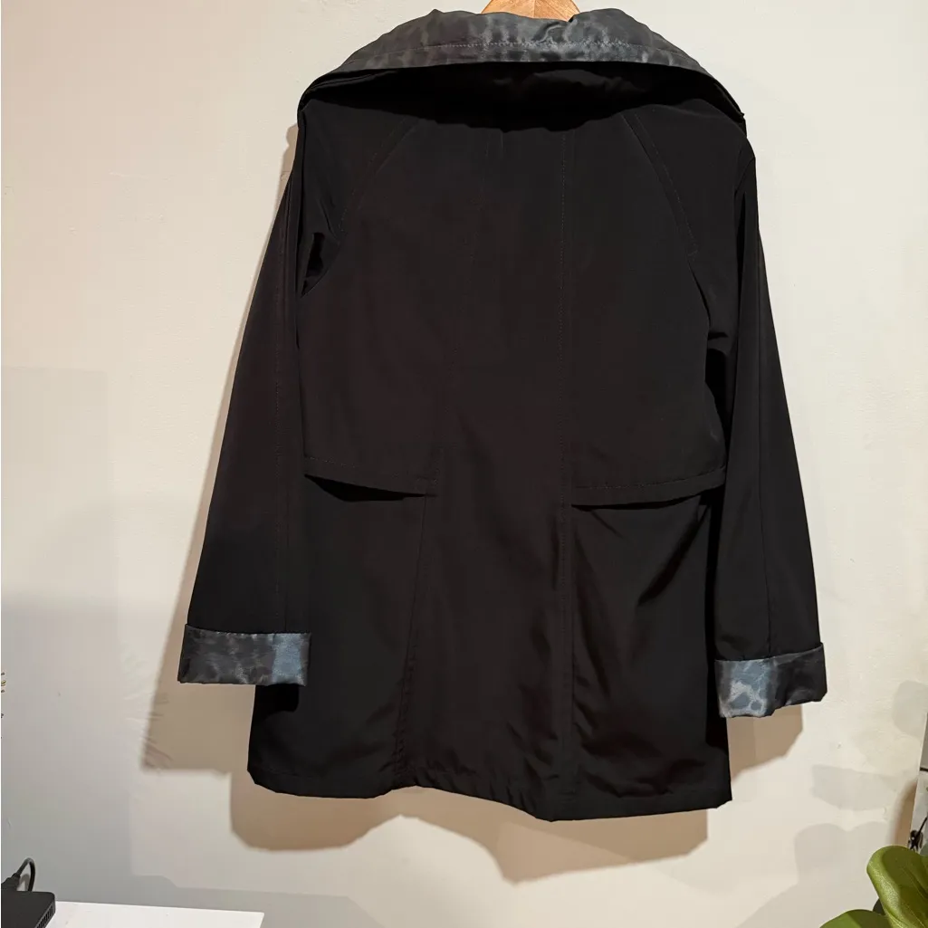 Jones New York Black Trench Coat with Gray Accents - Image 8