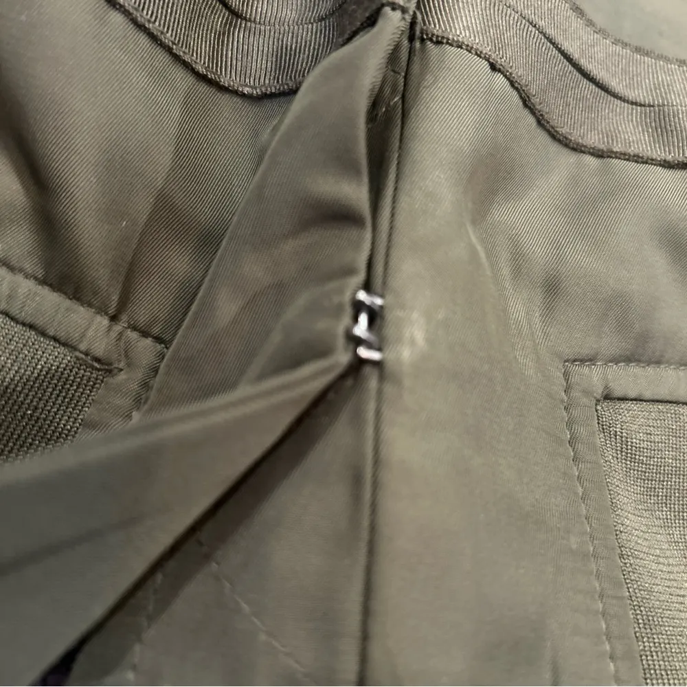 Chelsea28 Olive Green Long Sleeve Vinyl Jacket XXS - Image 5