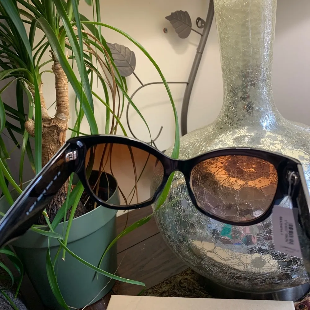 Authentic BURBERRY 54 Butterfly acetate sunglasses - Image 7