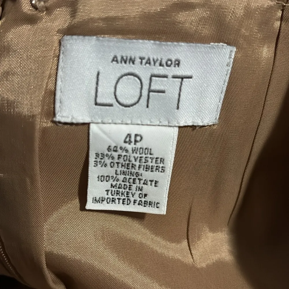 Ann Taylor Houndstooth Camel Tan pencil skirt 4P - Image 3