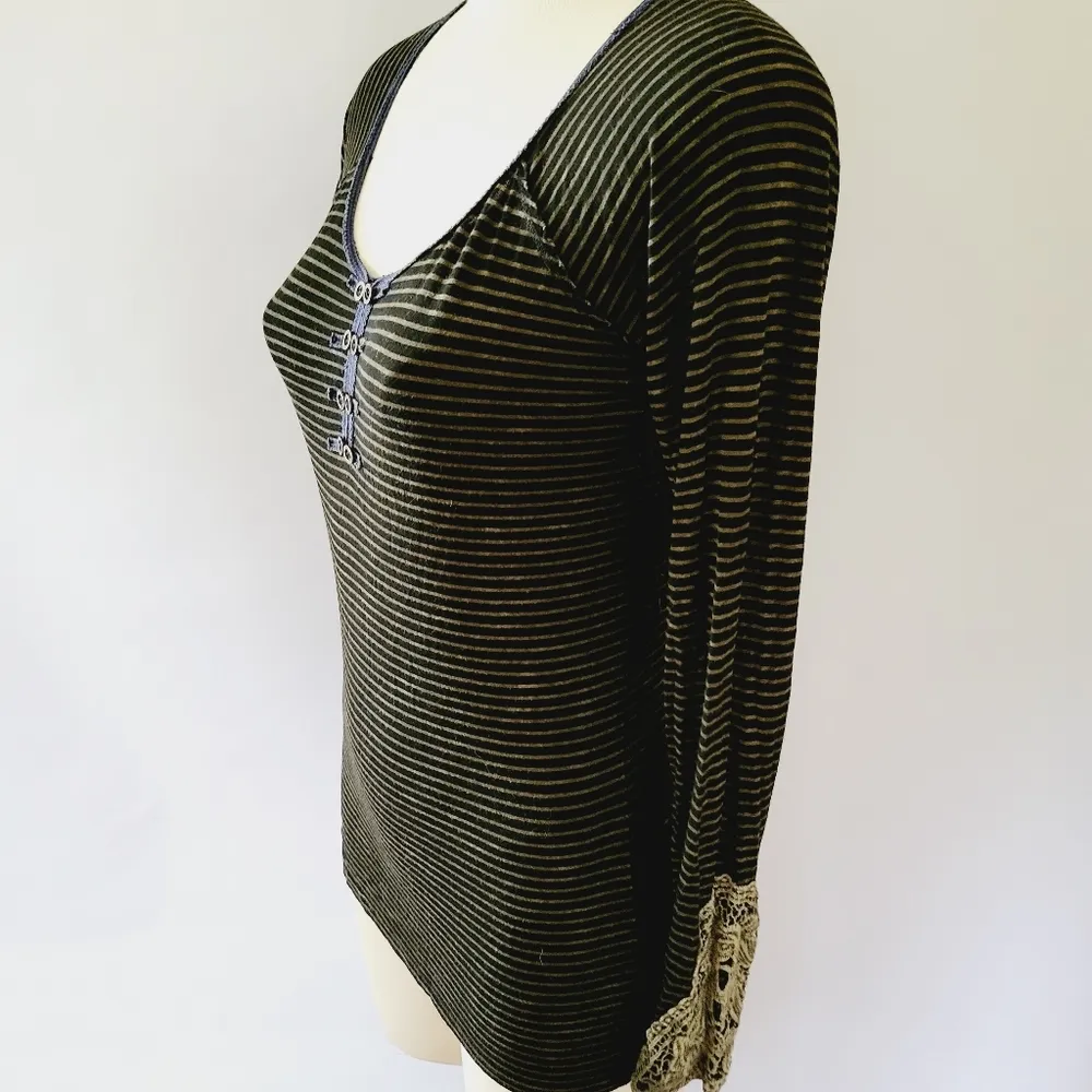 Gimmicks by bke striped henley size xs - Image 8