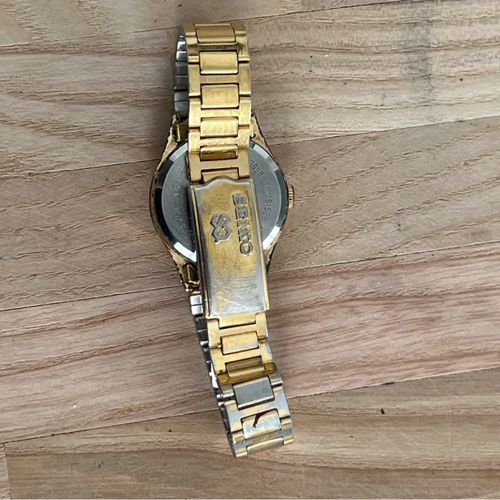 Seiko Ladies Watch Vintage Gold Tone Bracelet Gold Tone Dial Day Date Window - Image 8