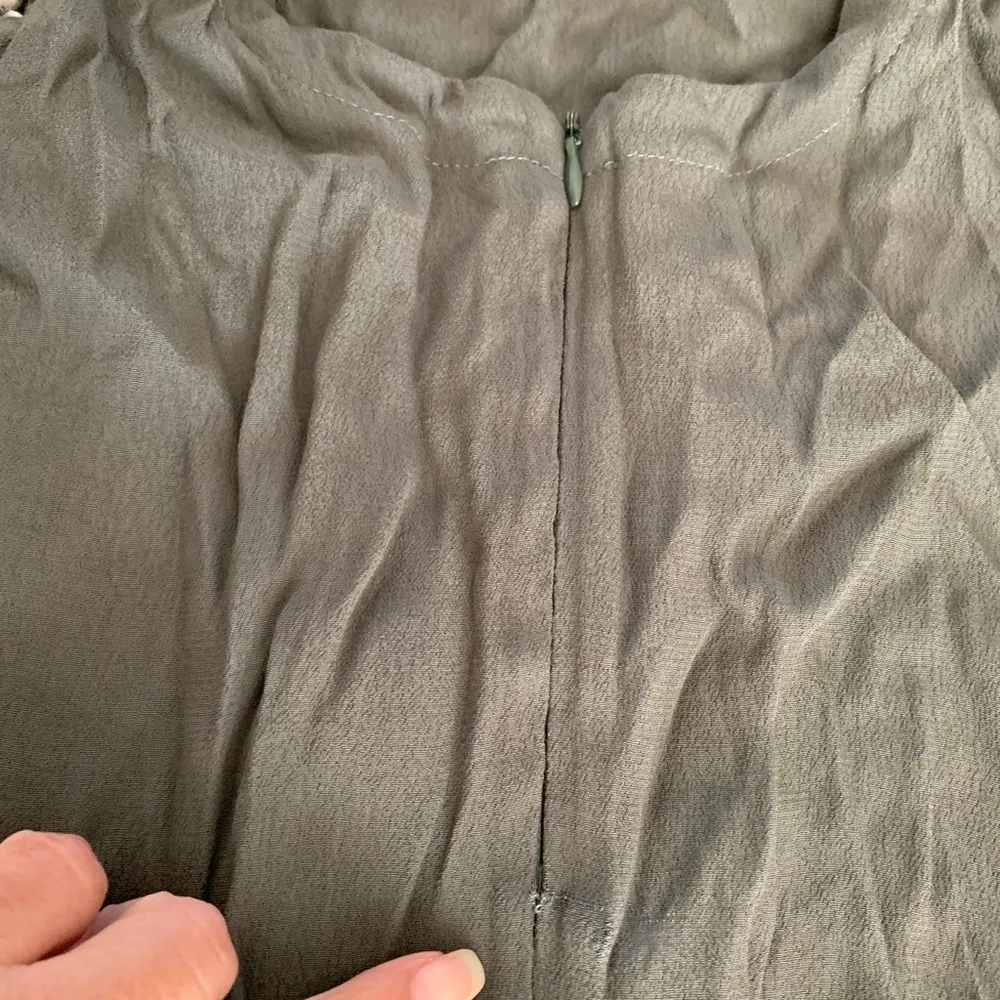 MONROW Crepe Jumpsuit in Camo Green Size M - Image 11