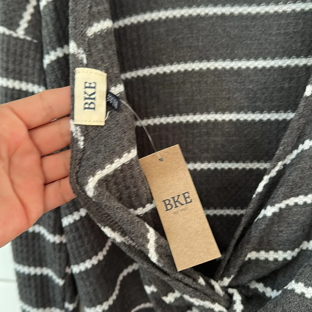 BKE Striped Backless Long Sleeve Knit Pullover Top NEW Size XS - Image 12