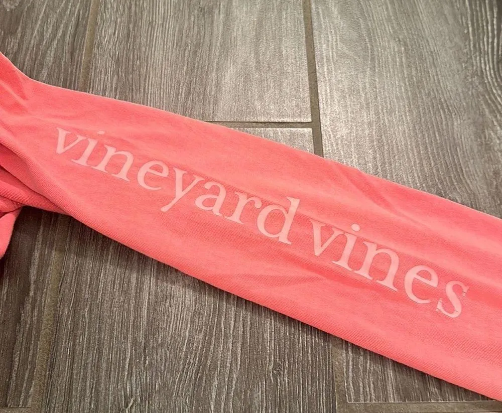 COPY - Women’s Vineyard vines pigment dyed soft longsleeve hoodie tee top size … - Image 3