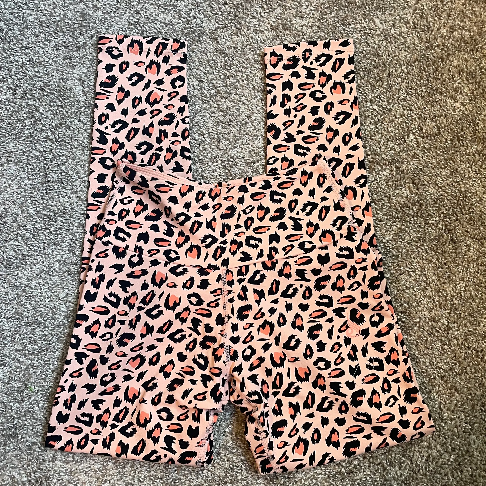 NWT  ADAPT HIGH WAISTED SCRUNCH LEGGINGS - Image 3