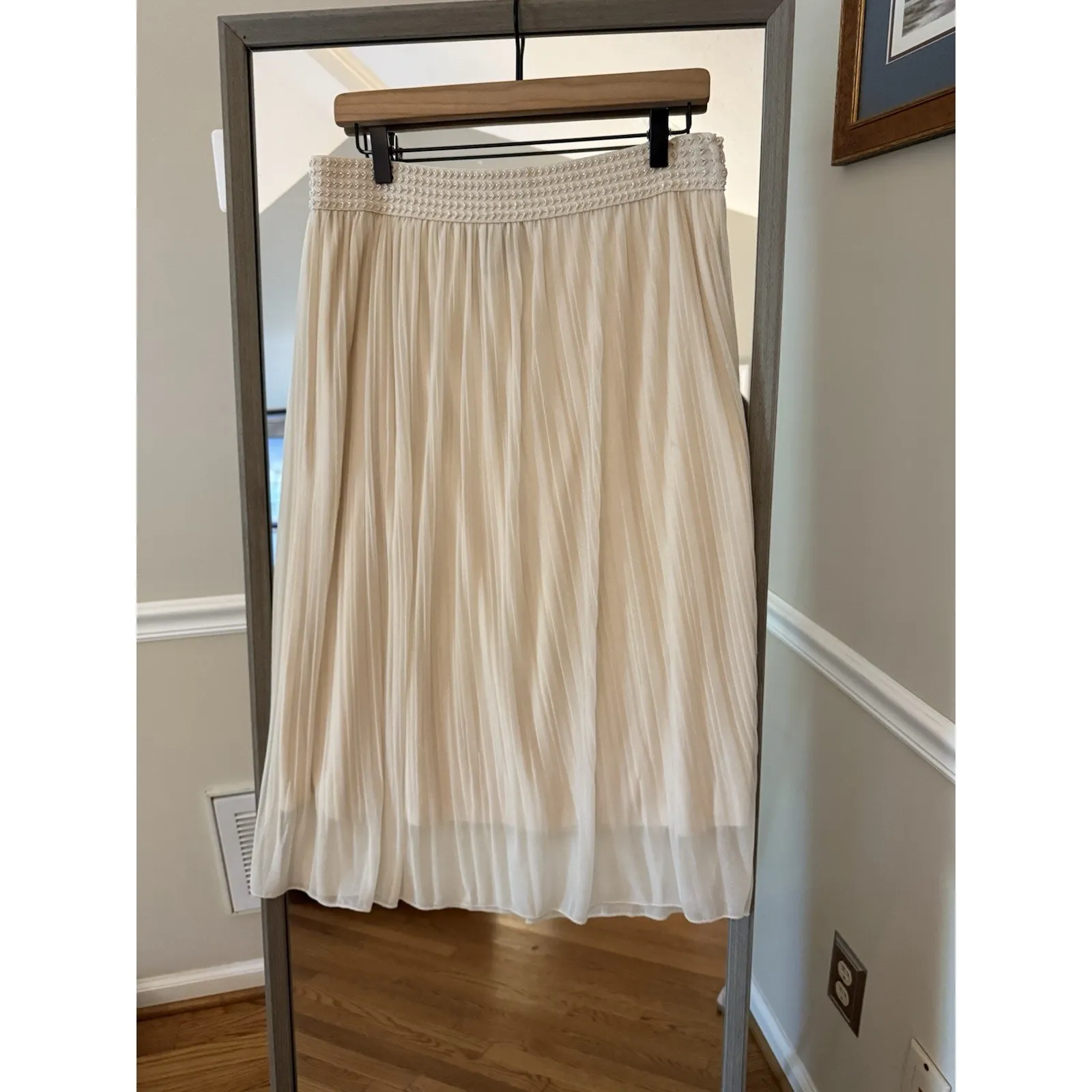 Metrowear New York Metrowear Pleated Chiffon Midi Skirt Beige Pearl Waist PXL Black Size undefined - Image 2