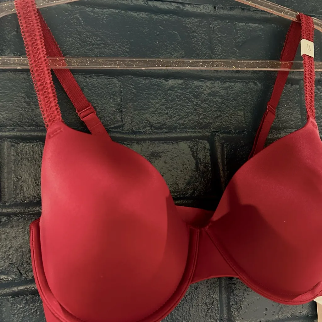 NWT Calvin Klein Red Bra with Molded Cups‎ and Underwire Support - Image 6