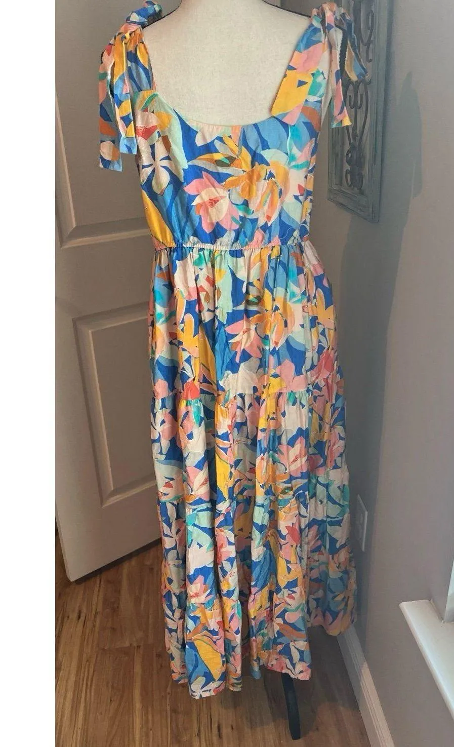 Woman’s small maxi dress. Tropical print - Image 4