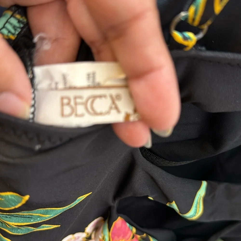 Becca Plunge Black Tropical Floral Open Back Slits Swimsuit XL EUC #0960 - Image 5