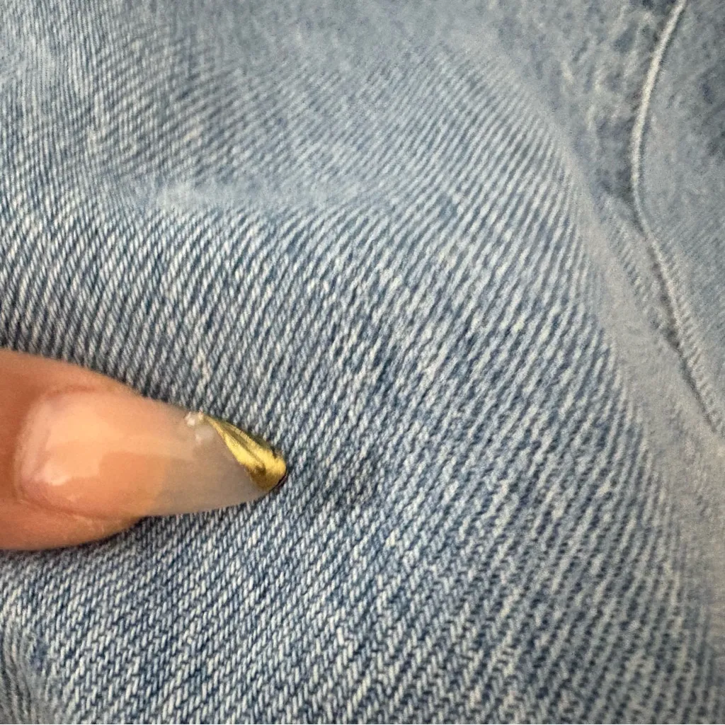 Levi’s 94 Baggy Jeans Women’s Size 27 Light Blue Vintage Fit - Image 5