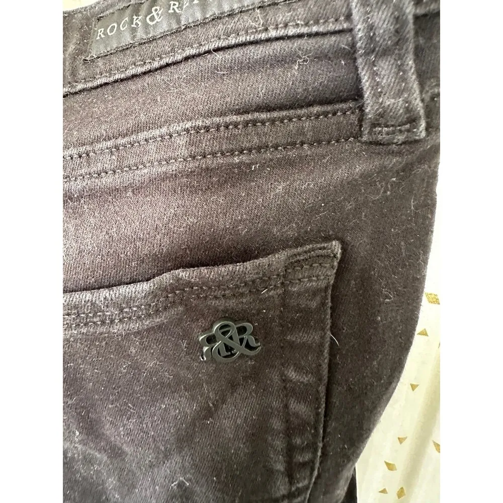 Rock & Republic Hula R311031 Bumbershoot Distressed Frayed Hem Denim Shorts 10 - Image 4