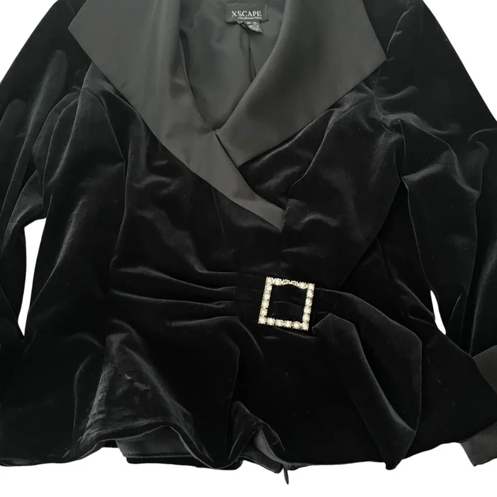 Xscape by Joanna Chen Black Velvet Evening Top with Faux Belted Side, Sz 10 - Image 9