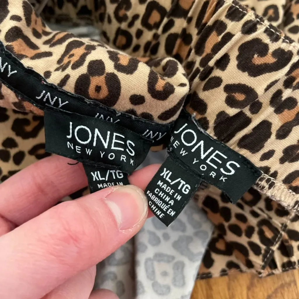 JONES NEW YORK Short Sleeve / Capri Pant 2 Piece Pajama Set Cheetah Leopard PJs - Image 4